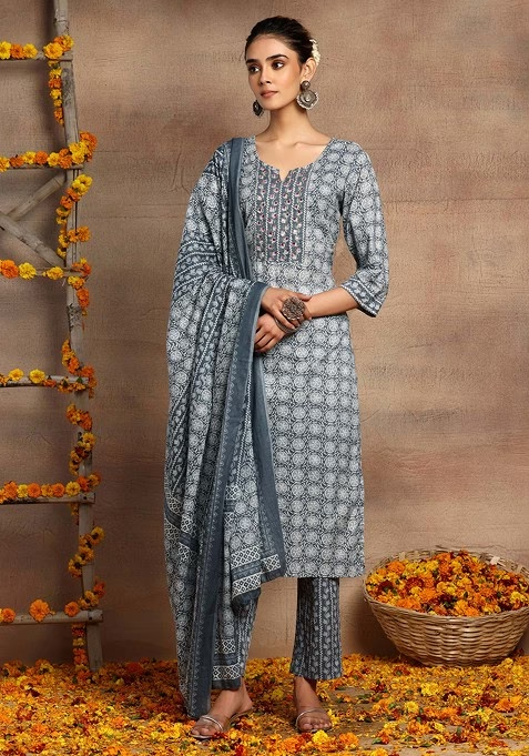 Grey Floral Print Cotton Kurta With Printed Pants And Dupatta - Image 2